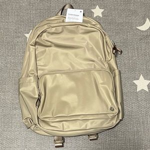 Lululemon Everywhere Backpack.